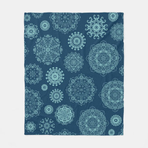 Seamless pattern with laced snowflakespattern,arab fleece blanket