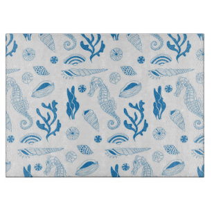 Seamless pattern with sea shells cutting board