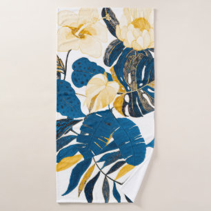 Seamless pattern with tropical leaves and flowers bath towel