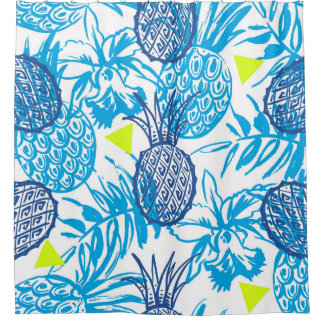 Seamless pattern with tropical motif shower curtain