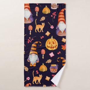 Seamless pattern with vintage Halloween elements. Bath Towel