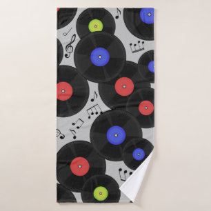 Seamless pattern with vinyl records and notes. bath towel