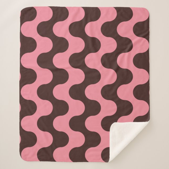 Seamless pattern with wavy stripes in retro style. sherpa blanket (Front)