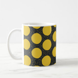 Seamless pattern with yellow polka dots coffee mug
