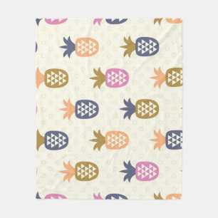 Seamless Pineapples Vintage Pattern Design Fleece Blanket