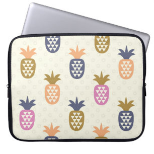 Seamless Pineapples Vintage Pattern Design Laptop Sleeve