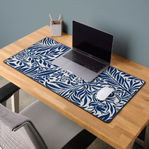 Seamless retro pattern with rounded squares desk mat