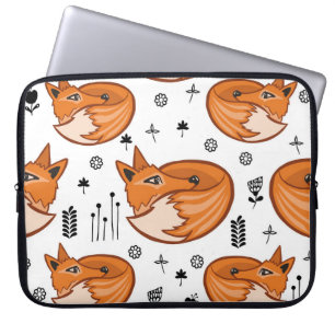 Seamless scandinavian pattern. kids background wit laptop sleeve