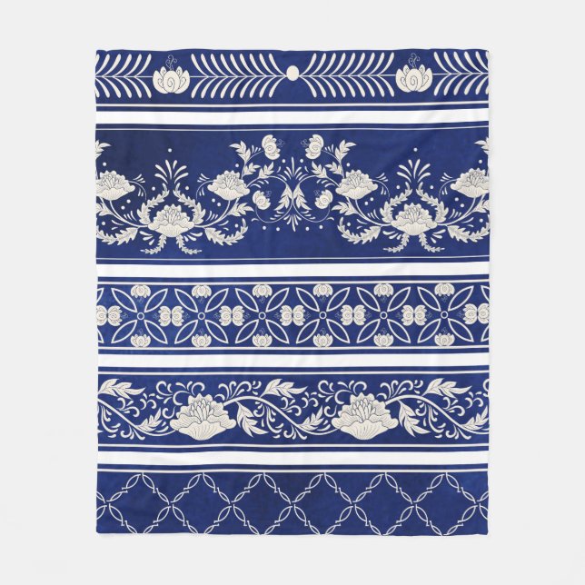 Seamless set of five borders pattern fleece blanket (Front)