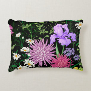 Seamless summer pattern. Wild flowers chamomile, h Decorative Cushion