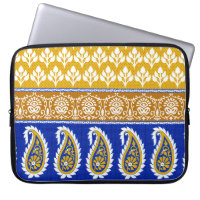 Seamless traditional indian paisley border