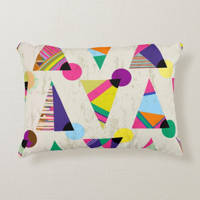 seamless triangle pattern background, hipster retr decorative cushion (Front)