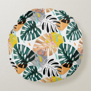 Seamless tropical pattern. Green leaves of a palm Round Cushion