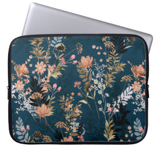 Seamless vintage autumn pattern with red and orang laptop sleeve