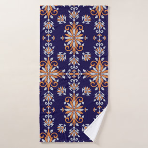 Seamless vintage floral pattern bath towel