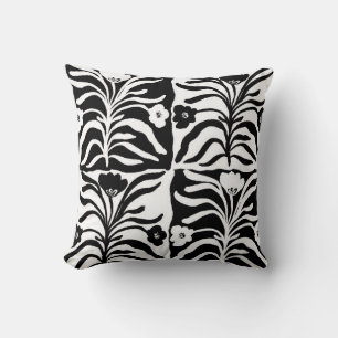 Seamless Vintage hand drawn floral a pattern with  Cushion