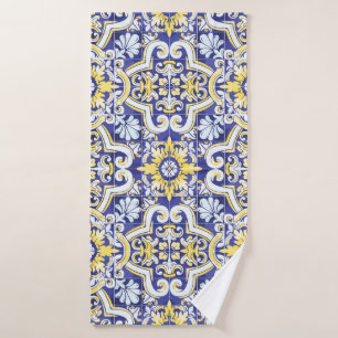 Seamless vintage pattern with an effect of attriti bath towel