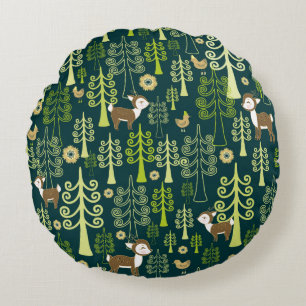 Seamless vintage pattern with spruce trees, fawn d round cushion