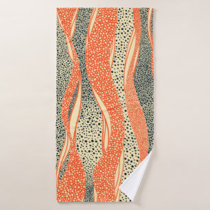 Seamless wavy pattern. Complicated hand-drawn orna Bath Towel