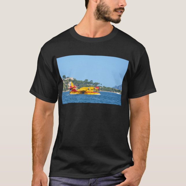 Seaplane taxiing on water. T-Shirt (Front)