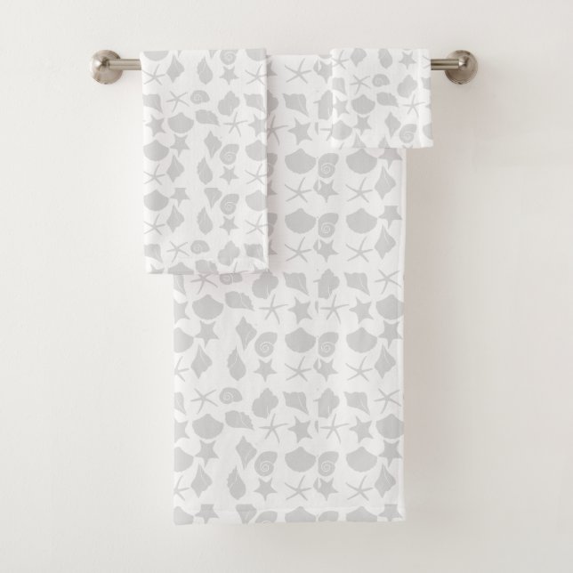 Seashells light grey bath towel set (Insitu)