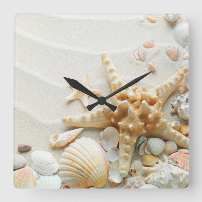 Seashells on the beach clock (Front)