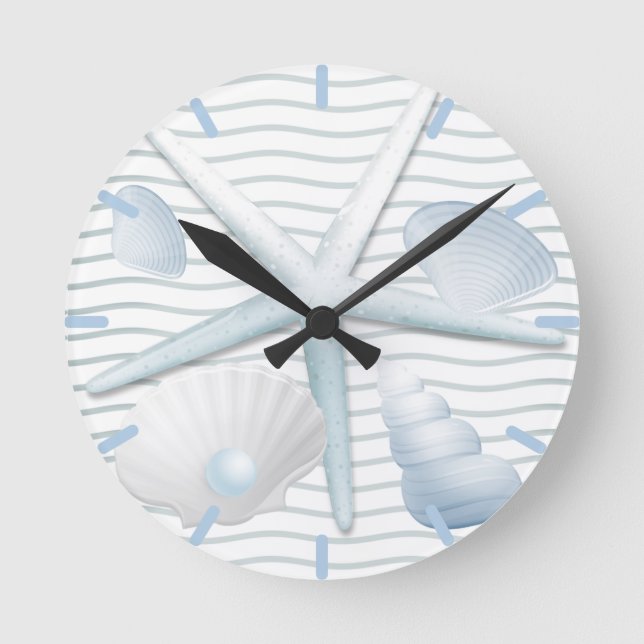 Seashells & Pearls Round Clock (Front)