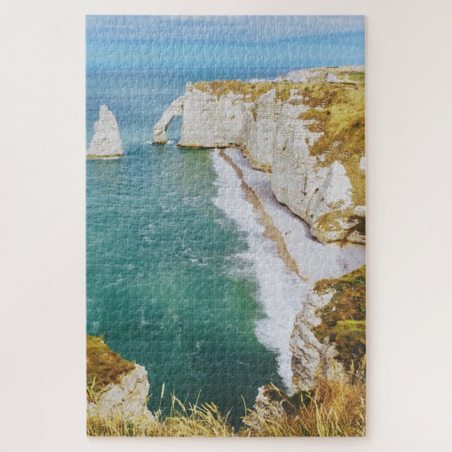 Seaside whit white stone cliff jigsaw puzzle (Vertical)