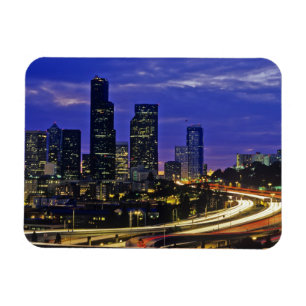 Seattle, Washington skyline at night Magnet