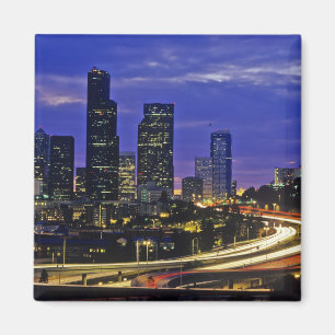Seattle, Washington skyline at night Magnet