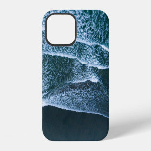 Seawaves during daytime iPhone 12 case