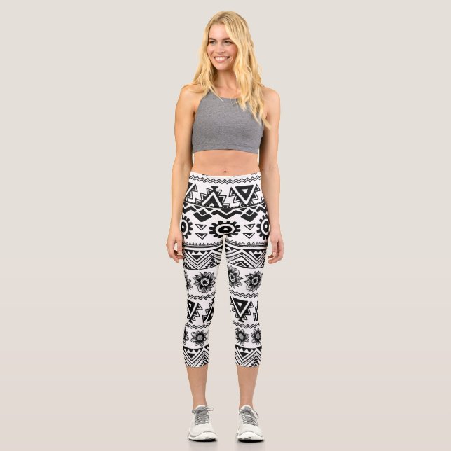 Second tribal ethnic, seamless pattern. capri leggings (Front)