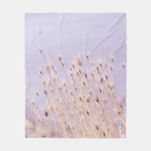 SELECTIVE FOCUS PHOTOGRAPHY OF GRASS FIELD FLEECE BLANKET