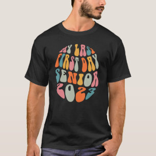 Senior 2023 Class of 2023 Retro Groovy Seniors Gra T-Shirt