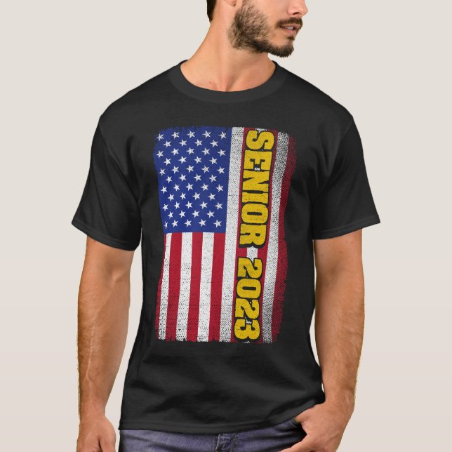  Senior 2023 Usa American Flag Graduation Gift T-Shirt (Front)