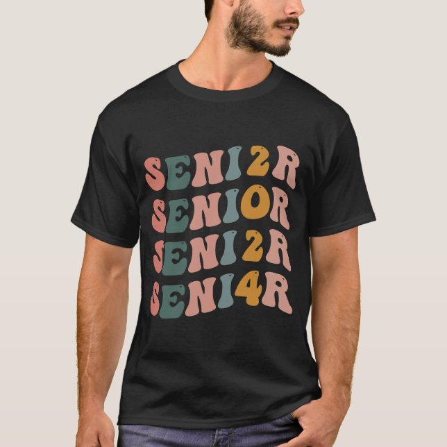Senior 2024 Retro Class of 2024 Seniors Graduation T-Shirt (Front)