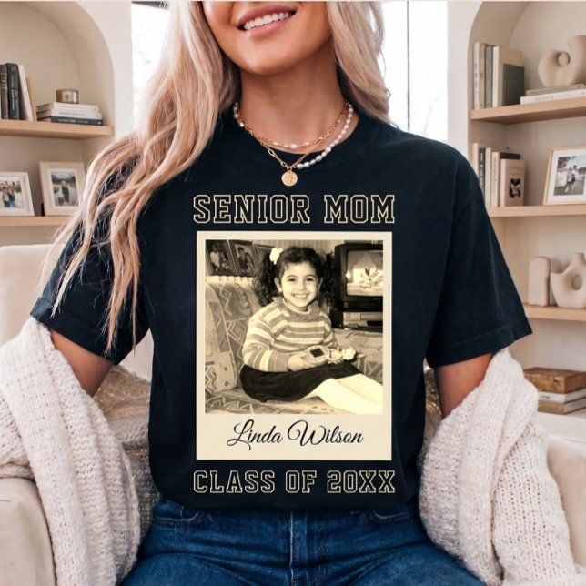 Senior Mum Custom Photo Script Name Graduation T-Shirt (Creator Uploaded)