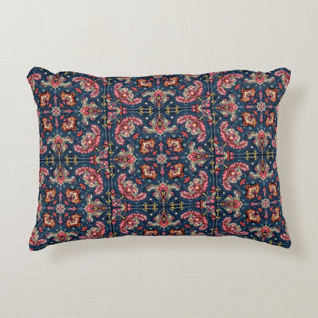sensible pattern accent Pillow (Front)