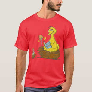 Sesame Street Big Bird And Little Bird Reading gir T-Shirt