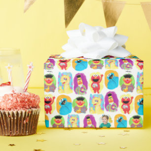 Sesame Street Character Fun & Colourful Pattern Wrapping Paper