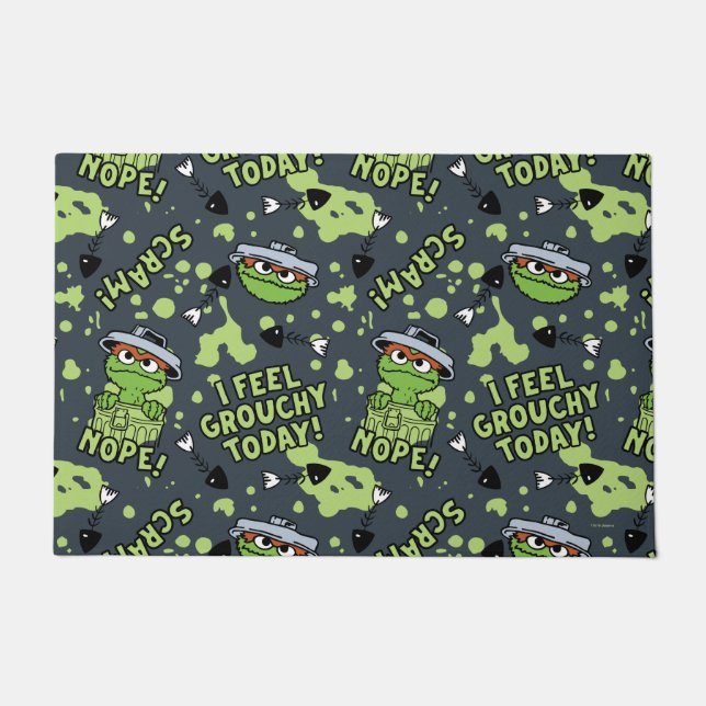Sesame Street | Oscar the Grouch Phrase Pattern Doormat (Front)
