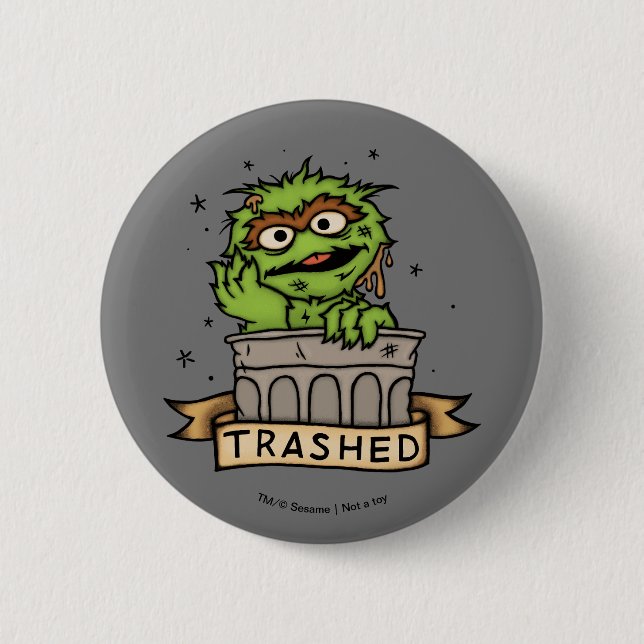Sesame Street | Oscar the Grouch Trashed 6 Cm Round Badge (Front)