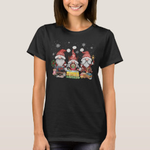 Sewing gnomes three quilting gnomies T-Shirt