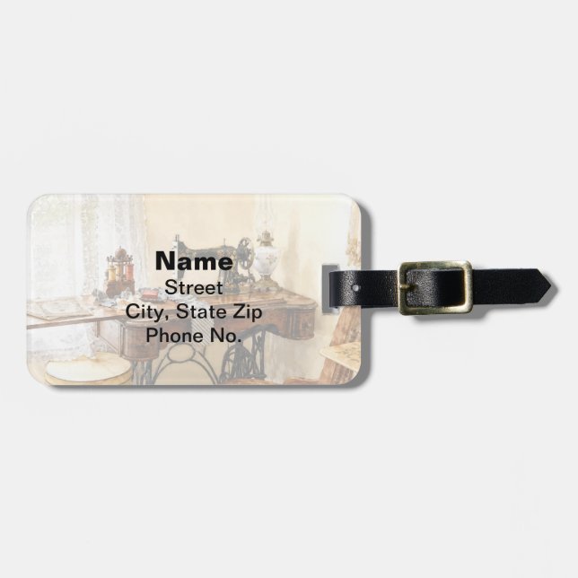 Sewing Machine and Thread Carousel Luggage Tag (Front Horizontal)