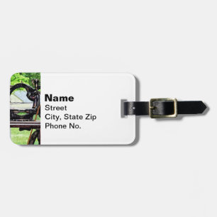 Sewing Machine in Window Luggage Tag