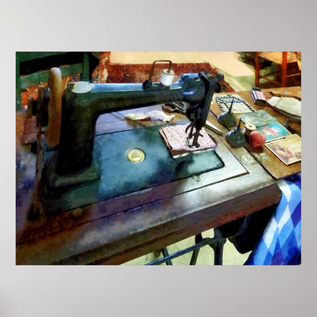 Sewing Machine With Sissors Poster (Front)