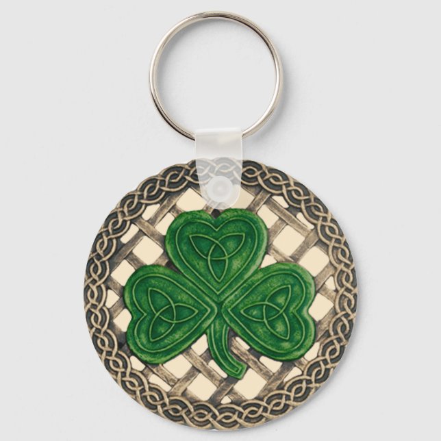 Shamrock And Celtic Knots Keychain Beige (Front)