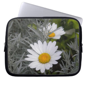 Shasta Daisies (w/Yellow) Laptop Sleeve