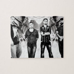 Shattered Display 8x10 Photo Puzzle with Tin