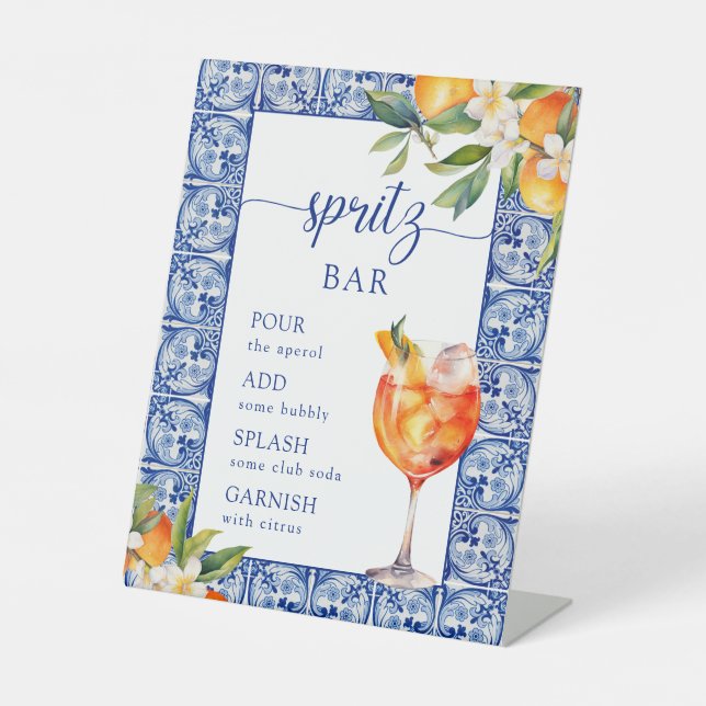 She Found Her Main Squeeze Spritz Bar Pedestal Sign (Front)